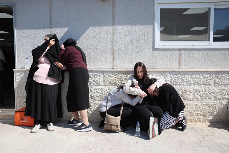 Iranci: Kuće se tresu, internet je ugašen. Svi čekamo što slijedi