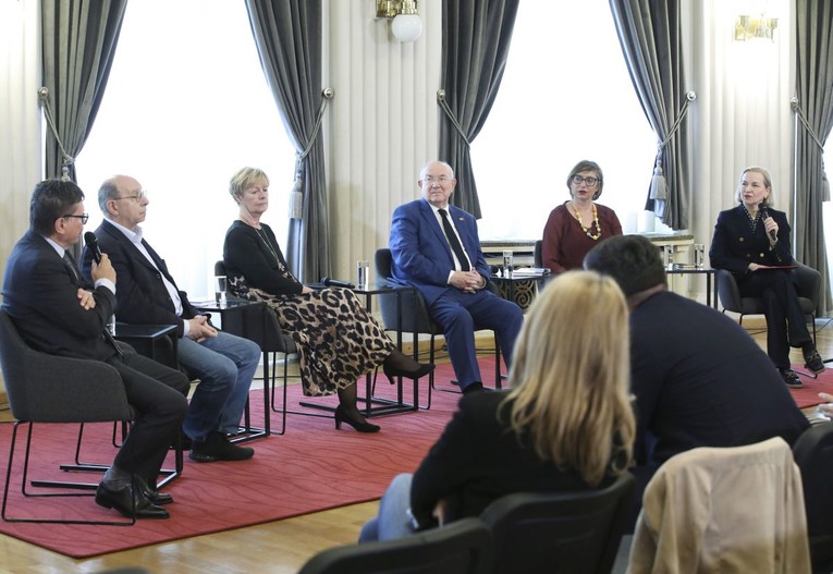 Panel o 35 godina Hrvatske. "Da nije Tuđman pobijedio na izborima, ne bi je bilo"