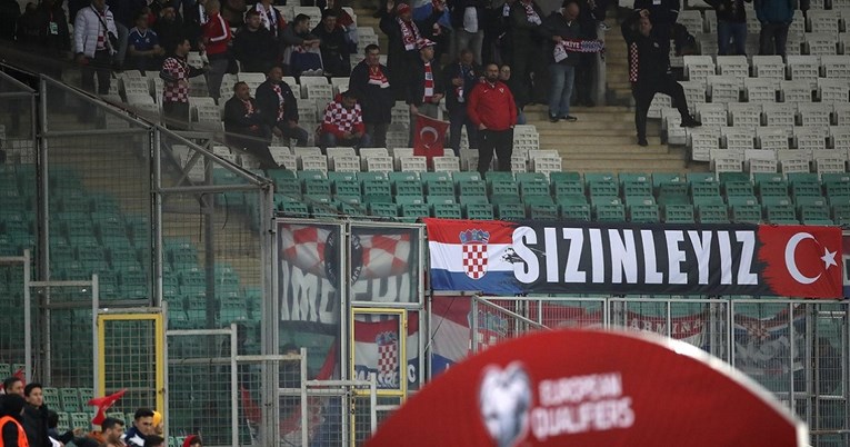 VIDEO Hrvatski navijači oduševili Turke porukom, oni im uzvratili