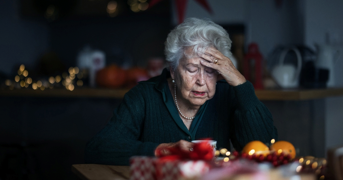 Znakovi demencije koje možete uočiti za Božić kod najmilijih