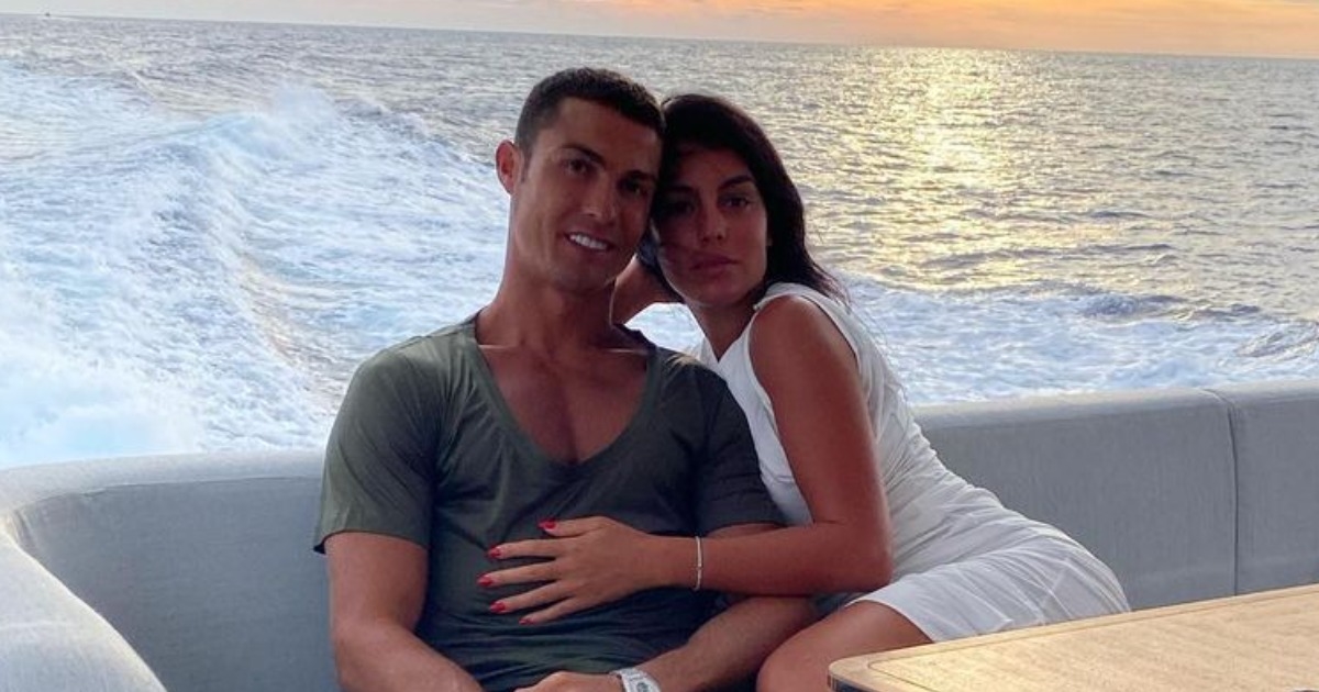 Ronaldo nakon ispadanja s Eura uživa na ljetovanju, Georgina pokazala obline u badiću