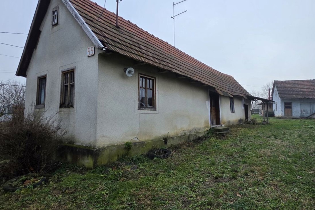 Za 24.900 eura možete kupiti imanje s kućom i velikom parcelom