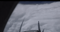 VIDEO Lovac na uragane avionom uletio u središte Doriana
