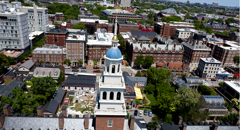 Trumpova administracija prijeti Harvardu oduzimanjem akreditacije