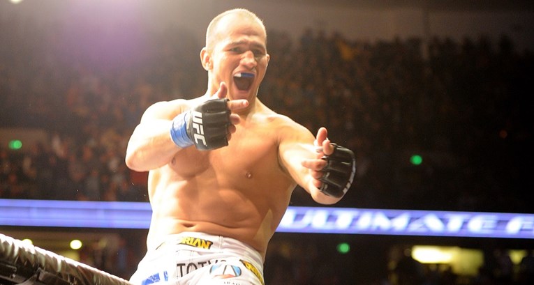 Dos Santos: UFC forsira besmislenu treću borbu Miočića i Cormiera