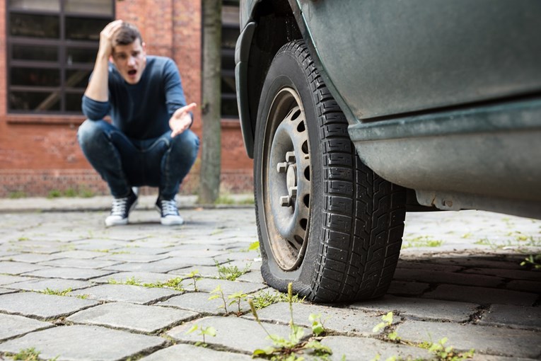 Ovo je 5 najgorih guma koje nikako ne biste trebali stavljati na automobil