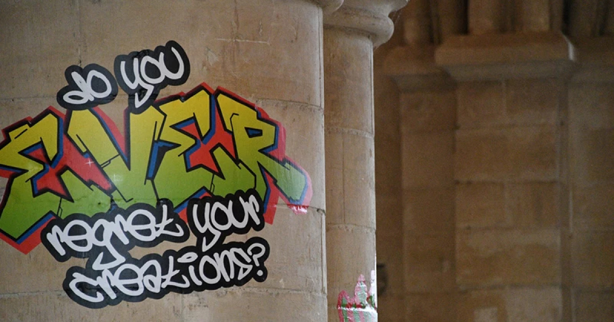 Vance i Musk o izložbi grafita u katedrali Canterbury: Ovo je ružno i sramotno