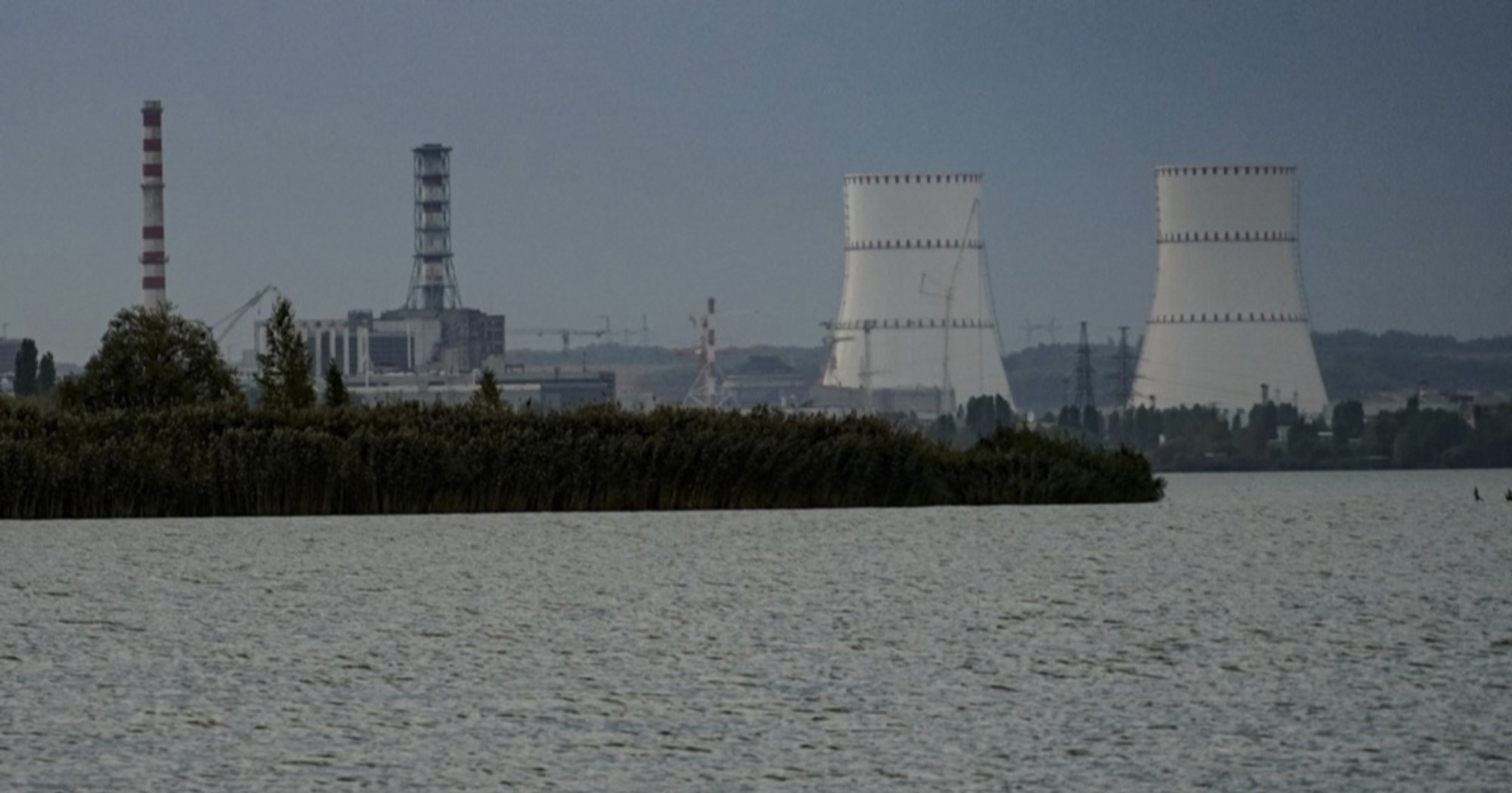 Dron pogodio rashladni toranj nuklearke u Kursku. IAEA: Nije bilo požara