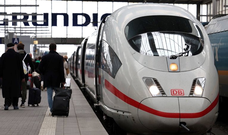 Njemačka željeznica naručila superbrze vlakove za dvije milijarde eura