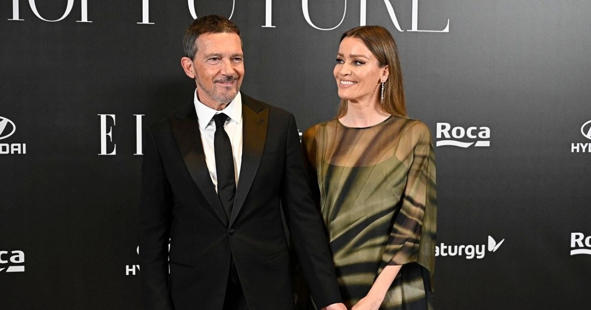 Antonio Banderas (64) s partnericom Nicole (43) snimljen na gala večeri u Madridu