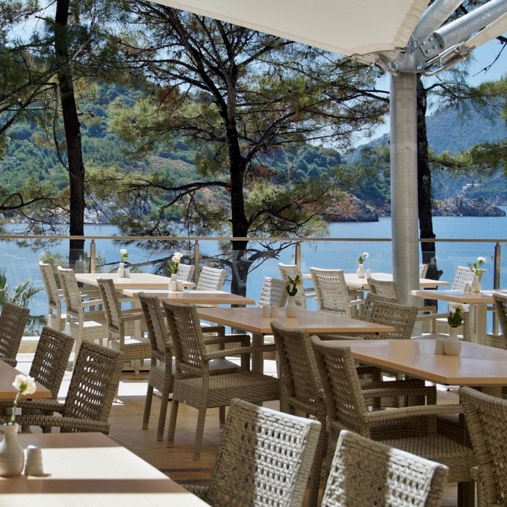 Ugostitelji: Rijetki turisti idu u restorane, a kad dođu, potroše znatno manje
