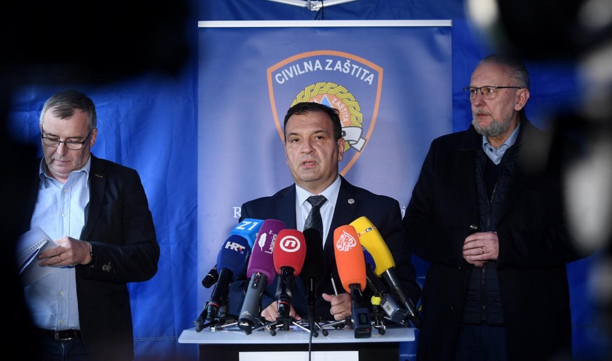 Kalinić napao Stožer, oni mu odgovorili: "Ne bi bilo dobro da sve zatvorimo"