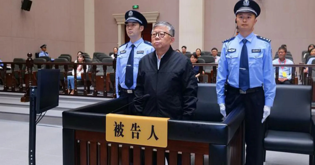 Kinez uzeo mito od 325 milijuna dolara. Osuđen je na smrt