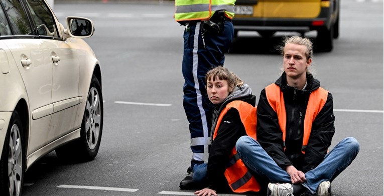 Aktivisti blokirali autocestu Italija - Austrija na najprometniji vikend u godini