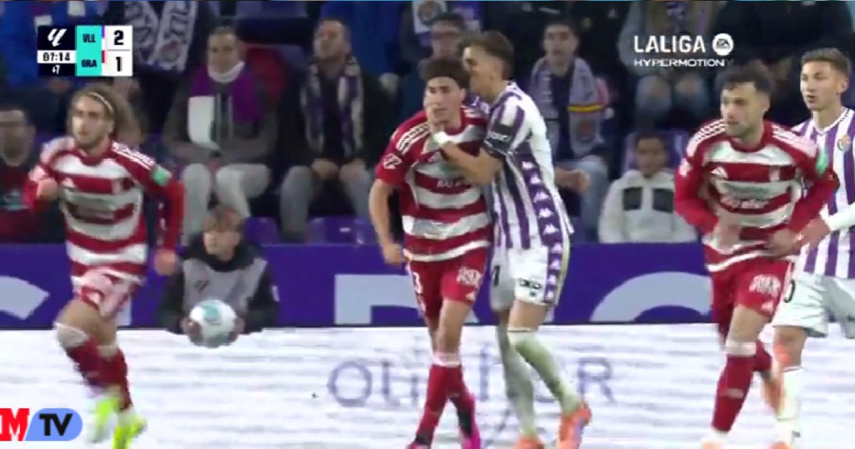 VIDEO Poljupcem isprovocirao crveni karton protivnika