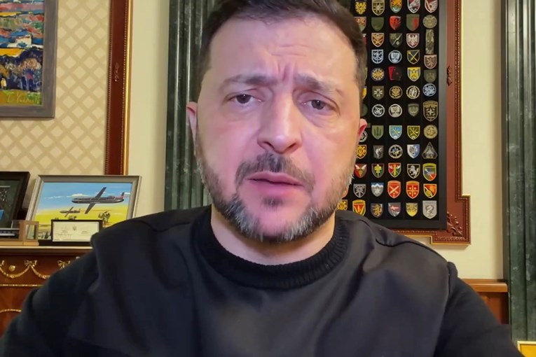 Zelenski: Potreban je jači pritisak na Rusiju zbog napada na energetiku