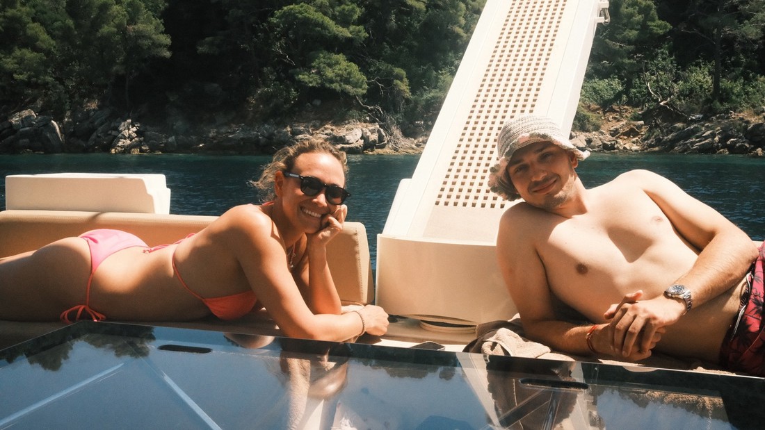 Donna Vekić objavila rijetke fotografije s bratom Brunom, koji je inače pilot