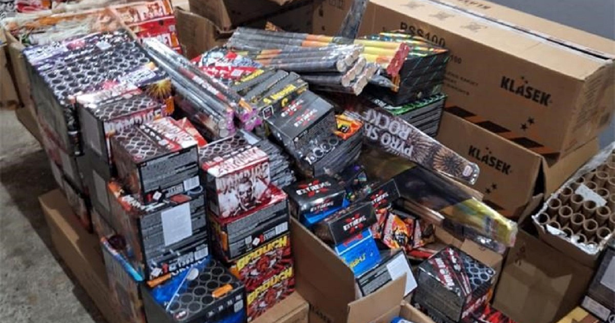 VIDEO I FOTO U skladištu u Zagrebu mu našli tonu ilegalne pirotehnike