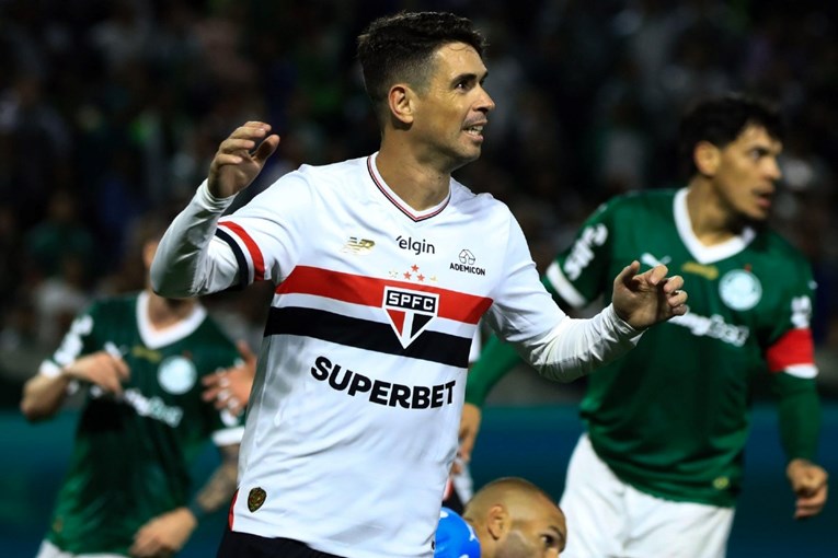 Umirovio se Oscar (34)