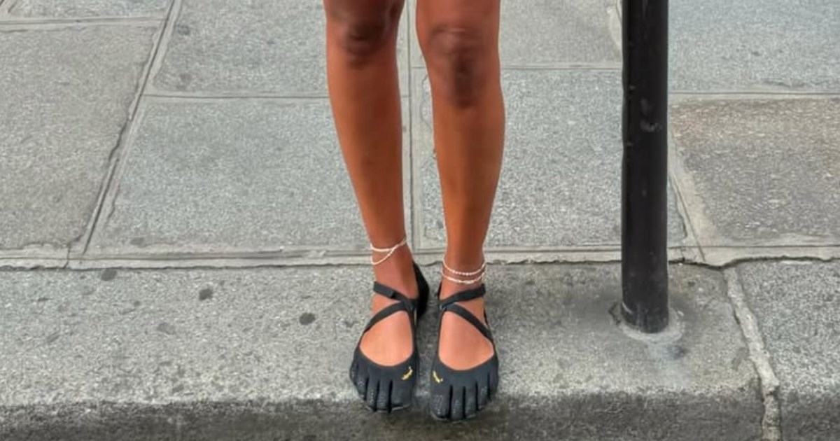 Neobična, ali šik obuća bit će hit 2025. godine, prema Vogueu