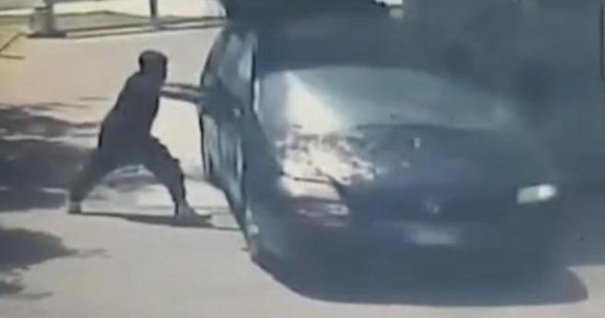 U Italiji zatvorili strane radnike u auto pa ih žive zapalili