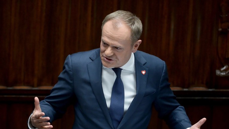 Osuđeni poljski zastupnici viđeni u predsjedničkoj palači. Tusk: Nevjerojatno