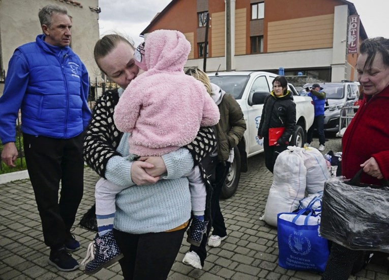 Trumpu je prioritet vraćanje ukrajinske djece. Ukinuo je financiranje za pomoć tome