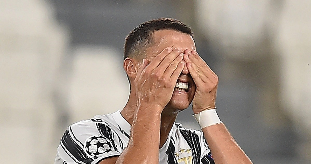 Ronaldo popi*dio, a Messi samo otišao kada su igrači Ferencvaroša pitali za dresove