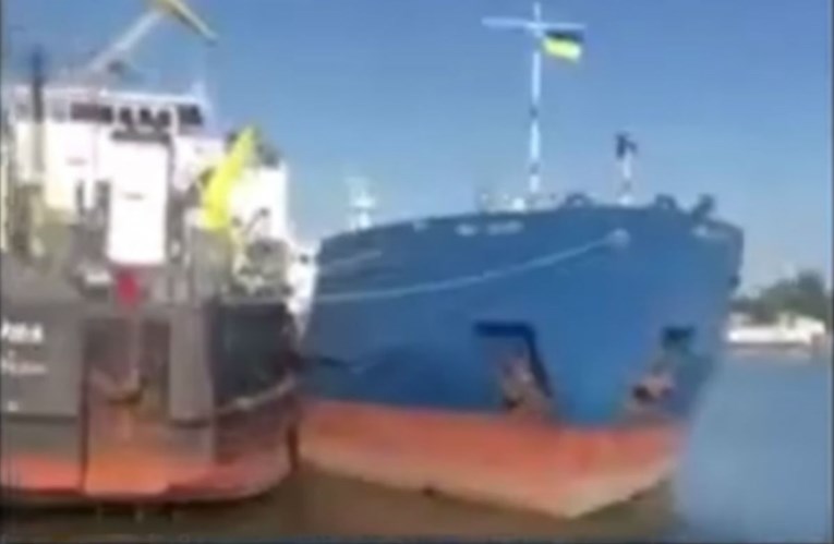 Ukrajina zaplijenila ruski tanker, Rusi prijete