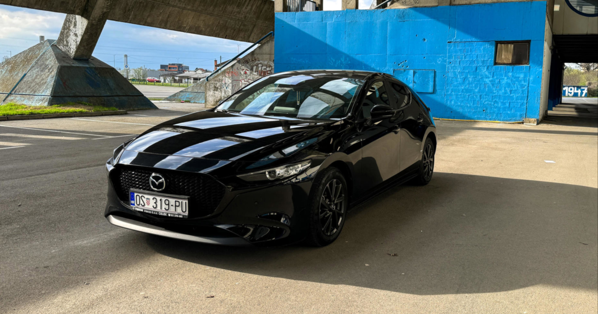 Pregledali smo polovne aute na Oglasima. Jedna Mazda je hit, a cijena 15.999 €