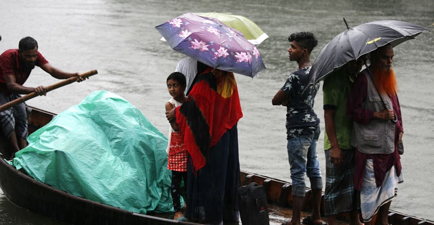 Broj mrtvih u ciklonu Bulbul porastao na 14