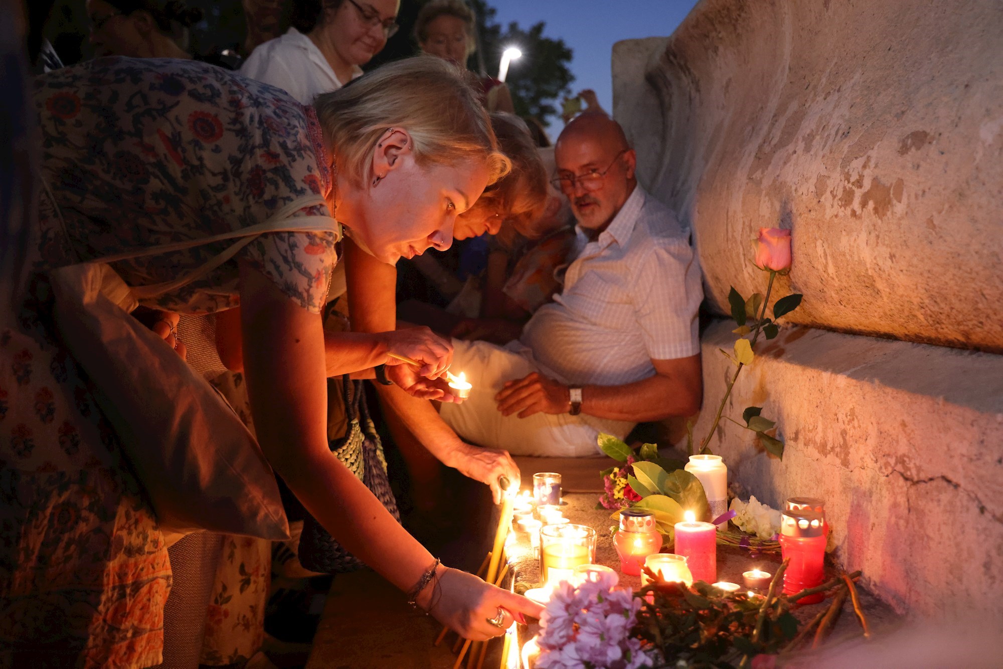 FOTO "To je bilo njegovo mjesto": Beograđani se okupili zbog Gabi, Arsena i Matije