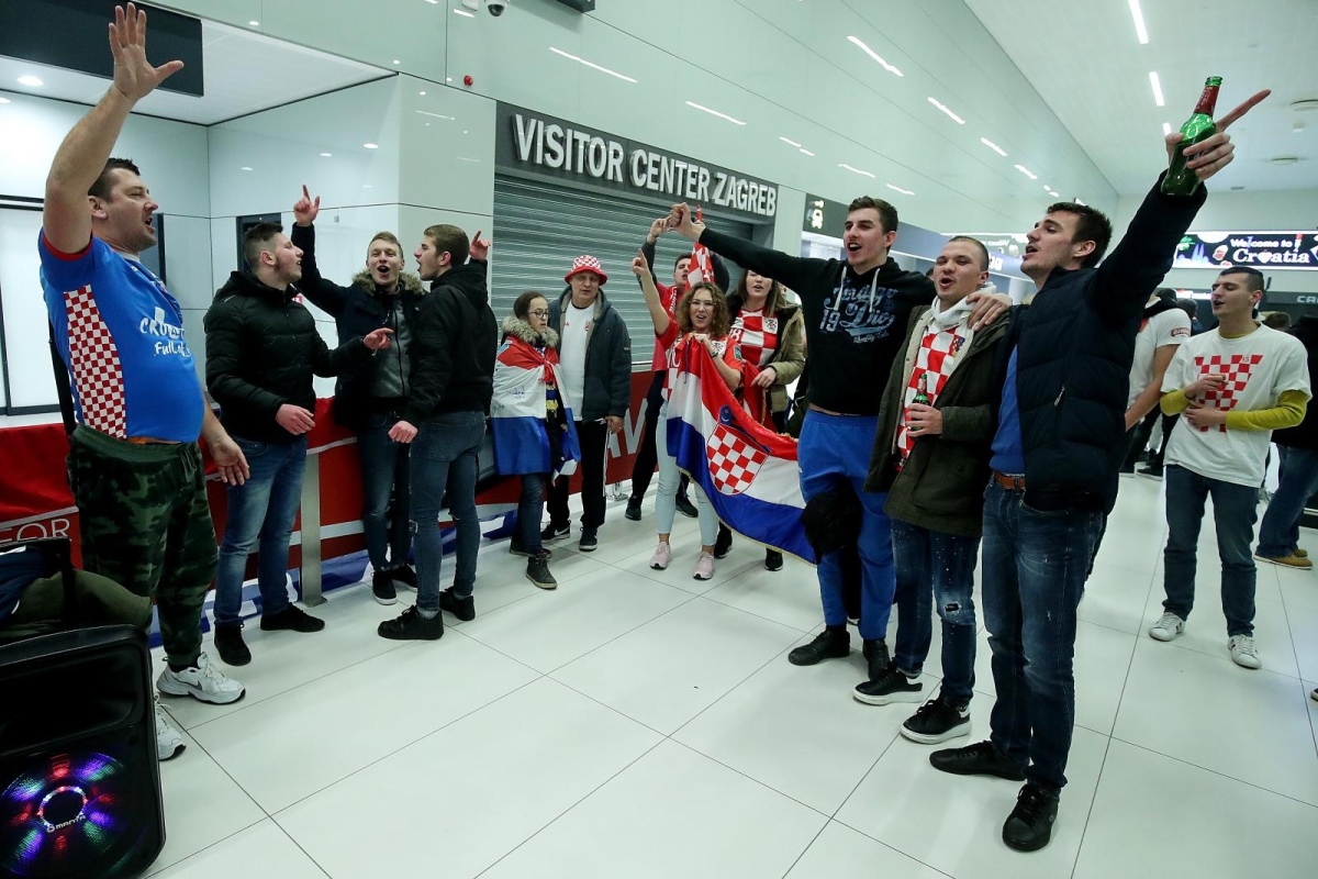 VIDEO Ovako su dočekani rukometaši u sjajnoj atmosferi na aerodromu