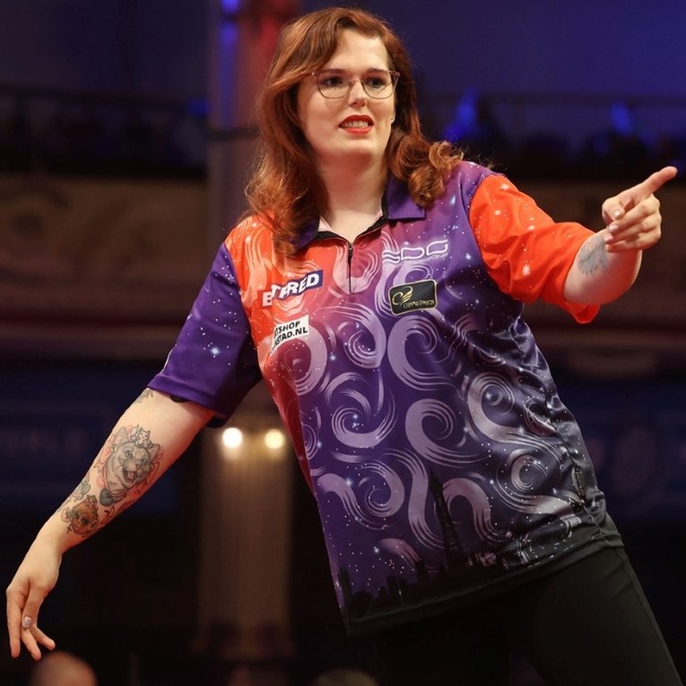 Najpoznatija transrodna pikado igračica izbačena iz ženske konkurencije