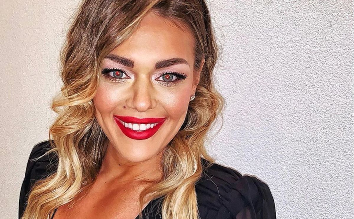 Sandra Perković objavila novogodišnju čestitku i pokazala prebrutalan dekolte