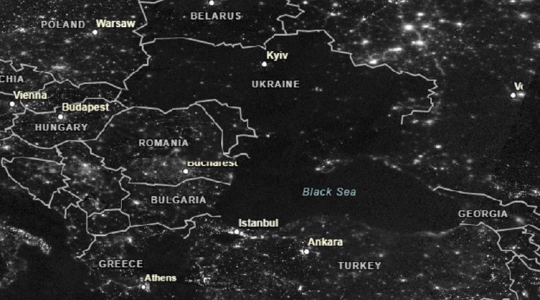 FOTO Pogledajte satelitske snimke, ovo je nebo nad Ukrajinom prije mjesec dana i sad