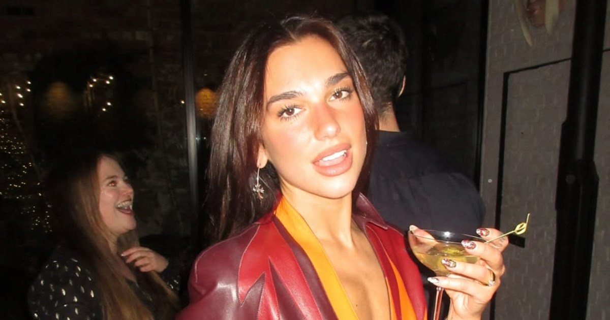 Dua Lipa dočekala Novu 2026. u vatrenom vintage izdanju