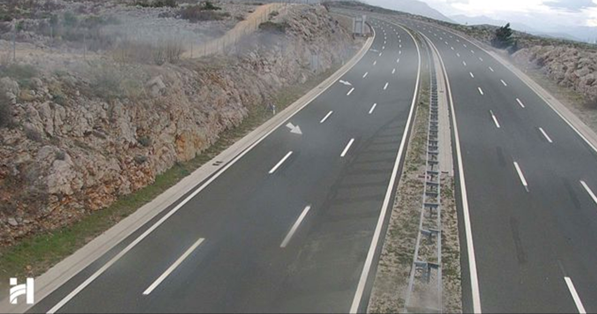 Zatvoren Paški most te dijelovi A1 i Jadranske magistrale. Problemi i u Zagrebu