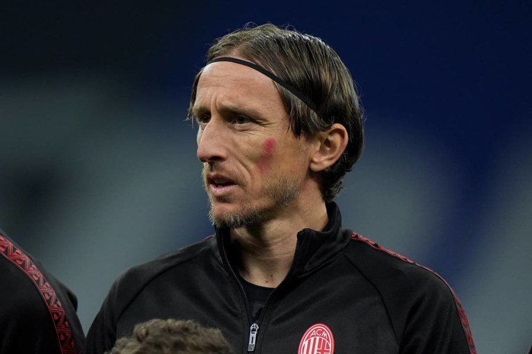 Znate li zašto su Modrić, Sučić i ostali u derbiju imali crvene mrlje na licu?