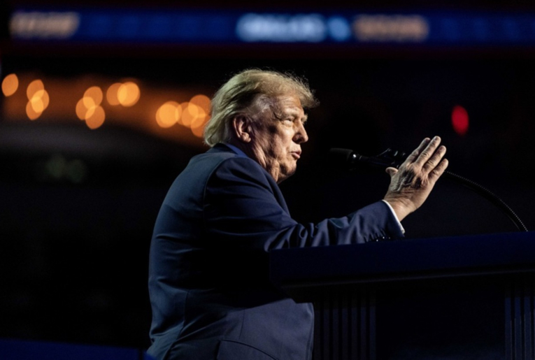 Trump: Da Iran ima nuklearno oružje, zvao bih vođu i pitao što mogu učiniti za njega