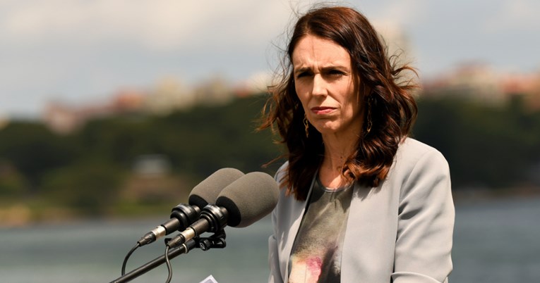 Novozelandska premijerka u znak solidarnosti srezala plaće sebi i ministrima