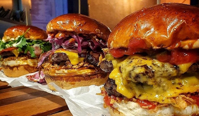 Ovo su trenutno najbolji burger barovi u Zagrebu, jedan još čekamo