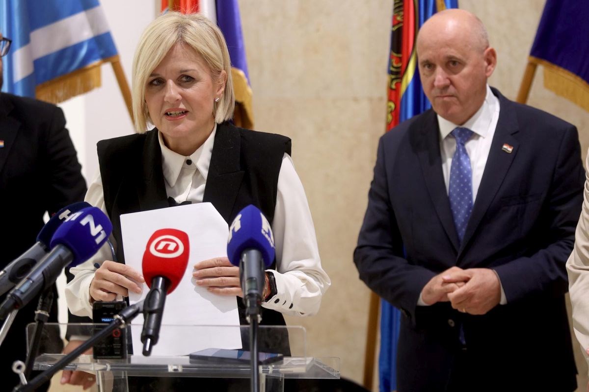 Bačić i Rinčić: U riječkom neboderu HŽ-a mogli bi biti stanovi za mlade