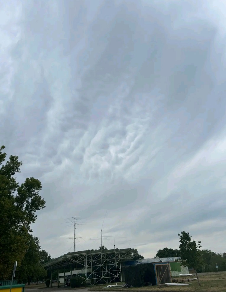 Mammatus oblaci prekrili nebo iznad Zagreba