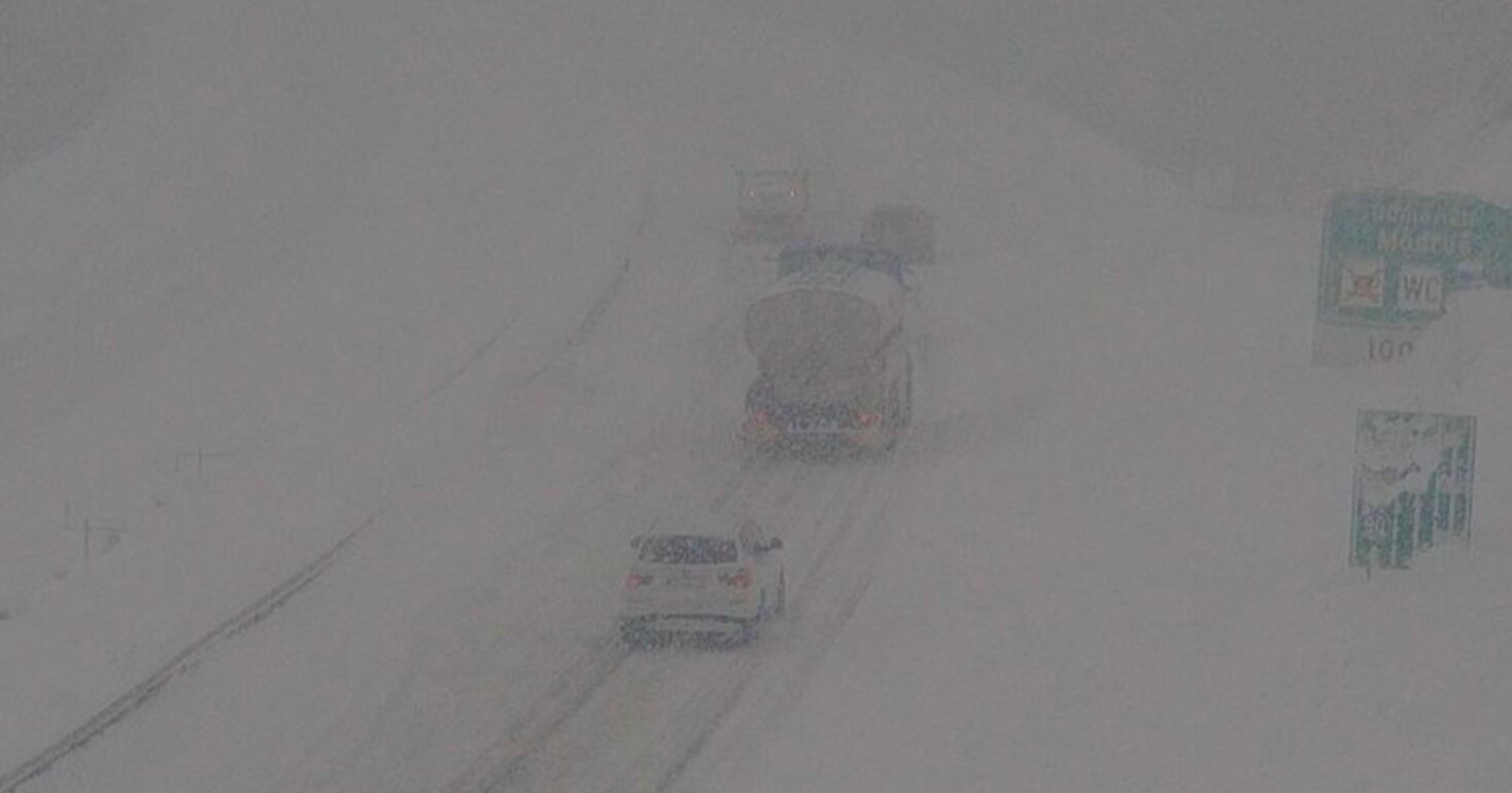 FOTO I VIDEO Snijeg zatrpao dio autoceste A1