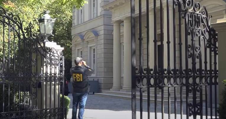 Agenti FBI-a pred kućom ruskog oligarha, bliskog Putinovog saveznika