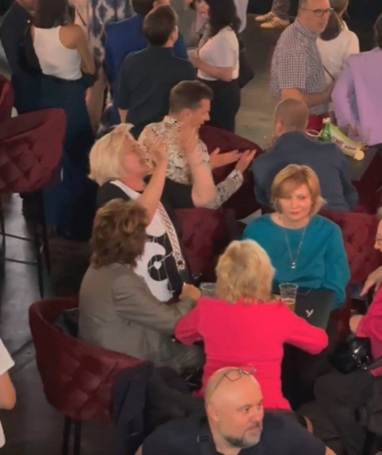 VIDEO Možemovce pogađale sve pjesme dok su slavili, zabavljao ih DJ Mario Kovač