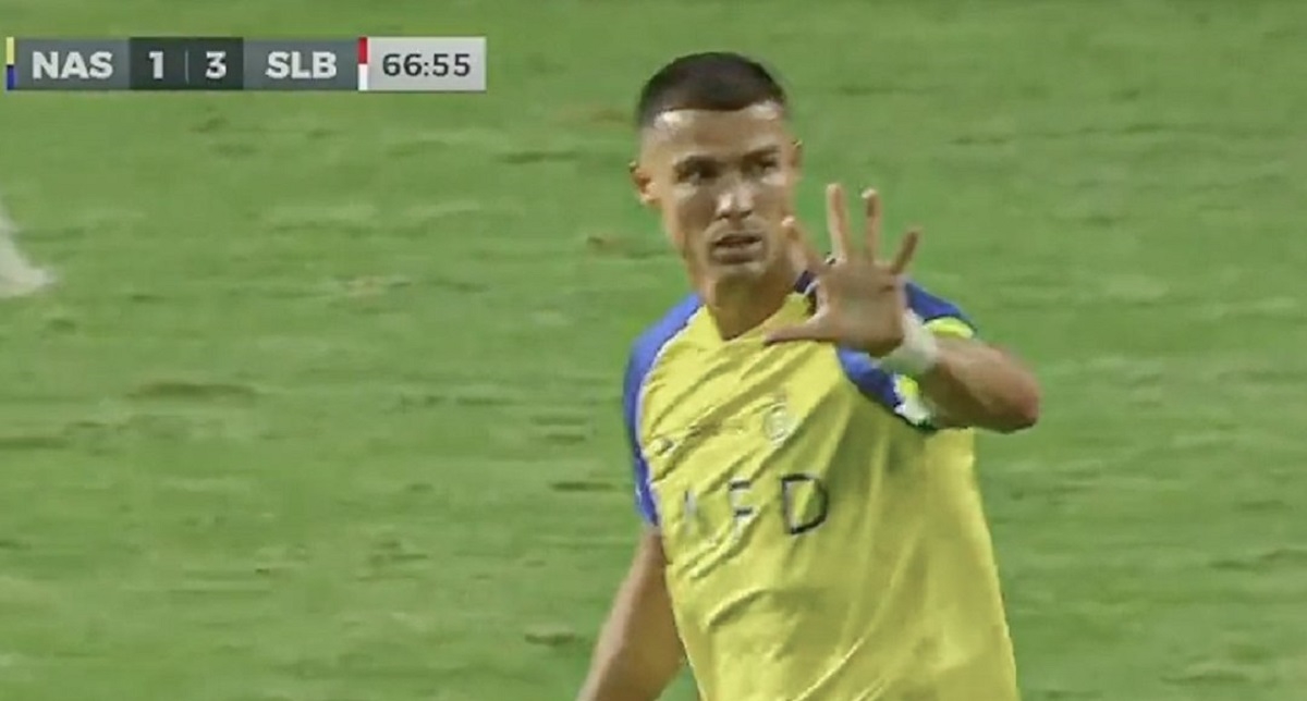 Trener je rekao Ronaldu da izađe iz igre. Pogledajte što mu je Portugalac pokazao
