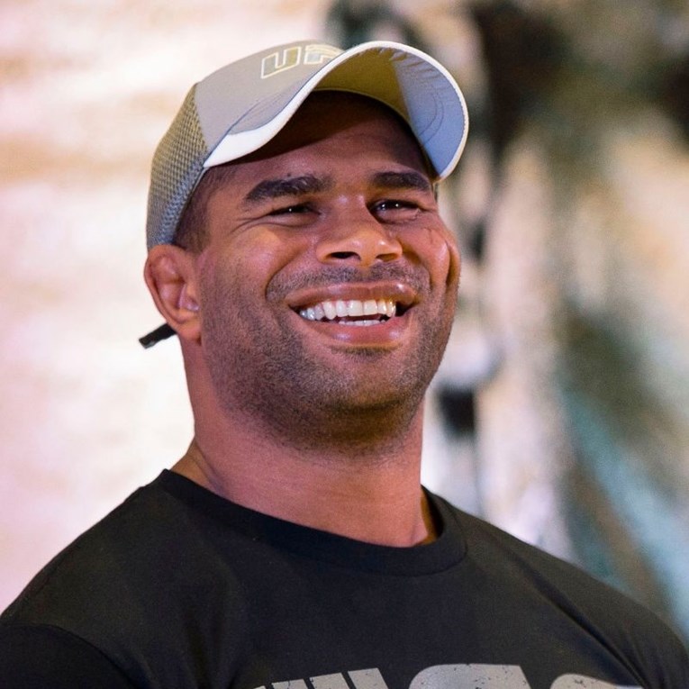 Jedan od najboljih MMA boraca ikada oženit će se u Dubrovniku. Kum mu je Hrvat