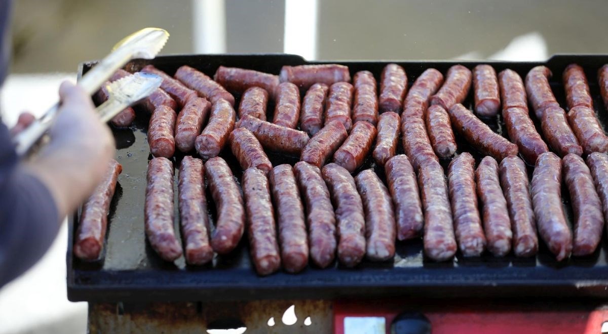 Australski Hrvati u garažama prave kobasice. Kažu da tako njeguju tradiciju
